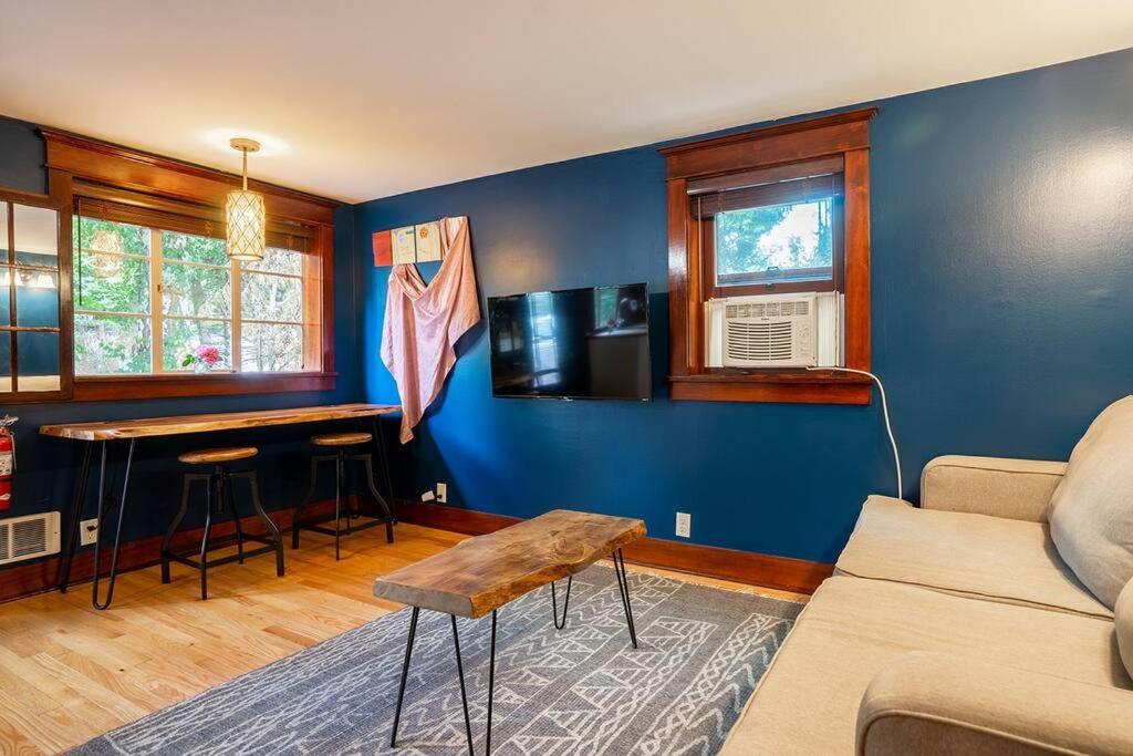 سياتل Charming 1Bd Suite In Capitol Hill - Foxglove Inn المظهر الخارجي الصورة