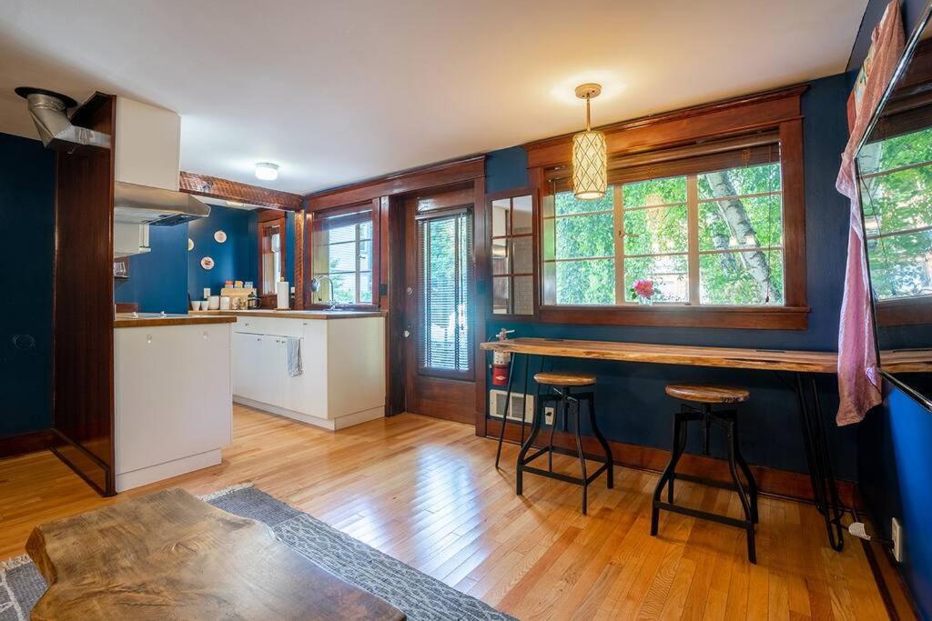 سياتل Charming 1Bd Suite In Capitol Hill - Foxglove Inn المظهر الخارجي الصورة